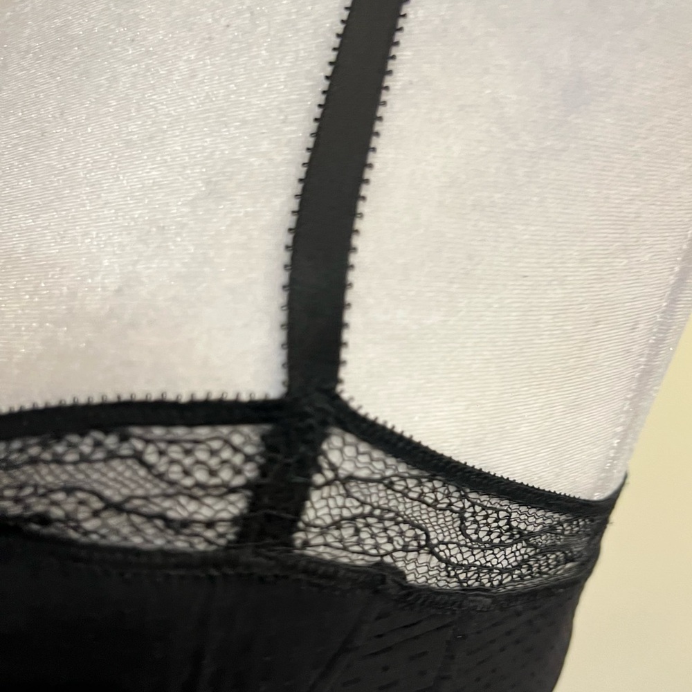 Elegant ERES (high end French brand) Black Lace Bra - Picture 6 of 10